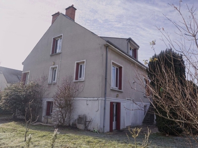 Maison 12 pièces de 210 m² à Saint-Jean-le-Blanc (45650)