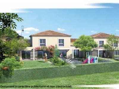 Maison 4 pièces de 85 m² à Saint-Marcel-de-Careiret (30330)