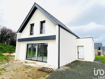 Maison 5 pièces de 124 m² à Caouënnec-Lanvézéac (22300)