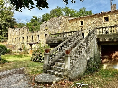 Maison de campagne 9 pièces de 410 m² à Brousses-et-Villaret (11390)
