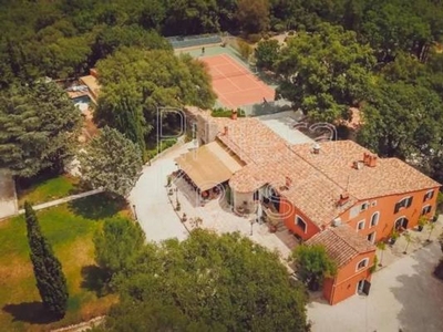 18 room luxury House for sale in Besse-sur-Issole, French Riviera