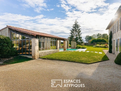 8 room luxury House for sale in Saint-Maixent-l'École, Nouvelle-Aquitaine