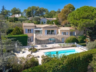 Villa de 8 pièces de luxe en vente Le Rouret, Provence-Alpes-Côte d'Azur