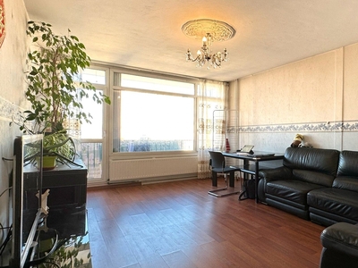 Appartement 4 pièces de 77 m² à Noisy-le-Sec (93130)