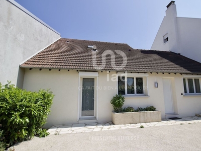 Maison 6 pièces de 150 m² à Saint-Ouen-l'Aumône (95310)