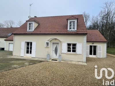 Maison traditionnelle 6 pièces de 146 m² à Vulaines-sur-Seine (77870)