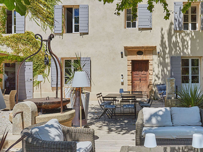 Vente maison 8 pièces 226 m² Aix-en-Provence (13090)