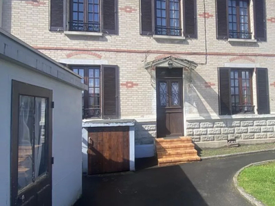 Vente maison 4 pièces 113 m² Château-Thierry (02400)