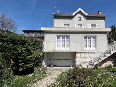 Vente maison 8 pièces 229 m² Grenoble (38000)