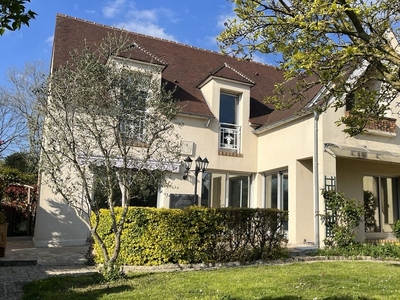 Vente maison 9 pièces 253 m² Le Plessis-Bouchard (95130)