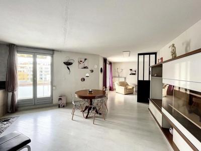 Appartement de 3 chambres de luxe en vente à Lyon, France