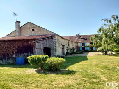 Maison 10 pièces de 389 m² à Turny (89570)