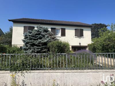 Maison 5 pièces de 95 m² à Villeneuve-sur-Yonne (89500)
