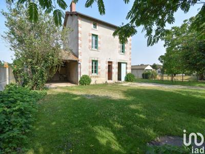 Maison de village 4 pièces de 78 m² à Châteauponsac (87290)