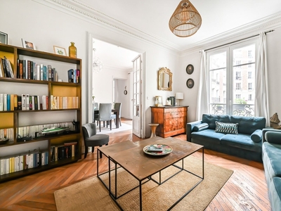 Appartement 4 pièces de 80 m² à Paris (75016)