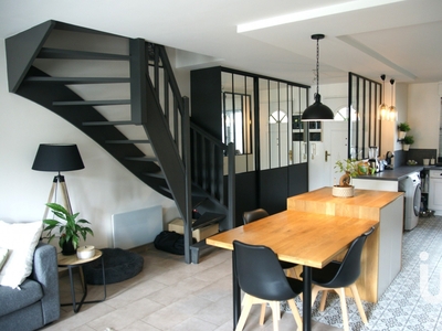 Appartement 4 pièces de 81 m² à Chennevières-sur-Marne (94430)