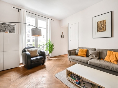 Appartement 4 pièces de 88 m² à Paris (75016)