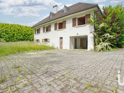 Maison 4 pièces de 116 m² à Prévessin-Moëns (01280)