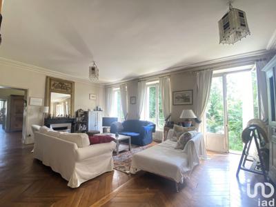 Appartement 9 pièces de 210 m² à Orsay (91400)