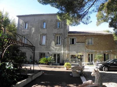 Villa de luxe de 18 pièces en vente Gignac, Occitanie