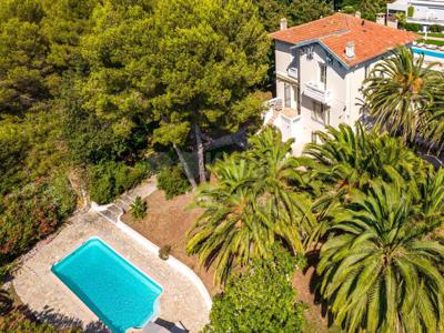 5 room luxury Villa for sale in Antibes, France