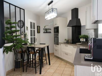 Maison 5 pièces de 115 m² à Villenave-d'Ornon (33140)