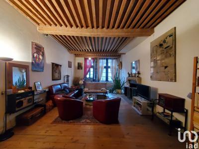 Maison 7 pièces de 235 m² à Clermont-Ferrand (63100)