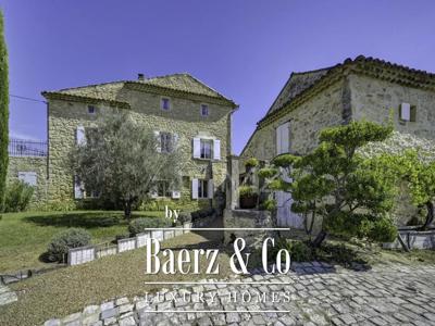 Maison de 10 chambres de luxe en vente à 30700, Uzès, Occitanie