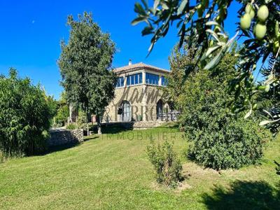 Maison de 6 pièces de luxe en vente à Uzès, Languedoc-Roussillon
