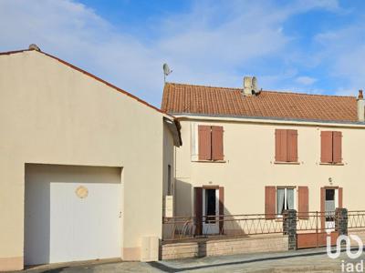 Maison 6 pièces de 153 m² à La Roche-sur-Yon (85000)