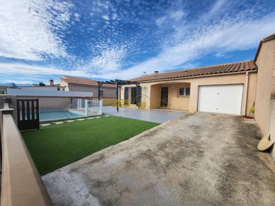 VILLA P PIED 3 FACES T5 + GARAGE SUR 389M² AVEC PISCINE