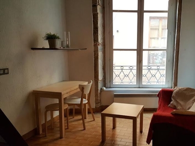 Location meublée appartement 1 pièce 17 m²