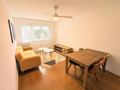 Location meublée appartement 5 pièces 80 m²
