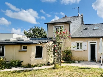 Vente maison 6 pièces 121 m²