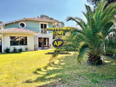 Vente villa 5 pièces 144.77 m²