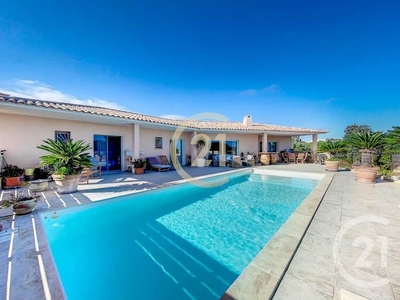 Vente villa 5 pièces 189.34 m²