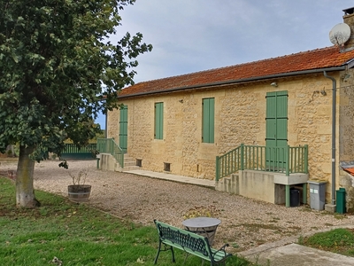 Vente maison 4 pièces 103 m² Saint-Christophe-des-Bardes (33330)