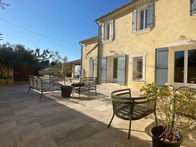 Vente maison 4 pièces 150 m² Barbentane (13570)