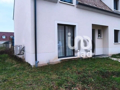 Vente maison 6 pièces 117 m² Le Plessis-Belleville (60330)