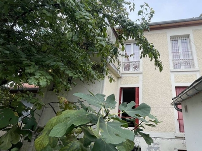Vente maison 7 pièces 128 m² Ivry-sur-Seine (94200)