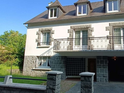 Vente maison 7 pièces 135 m² Guingamp (22200)