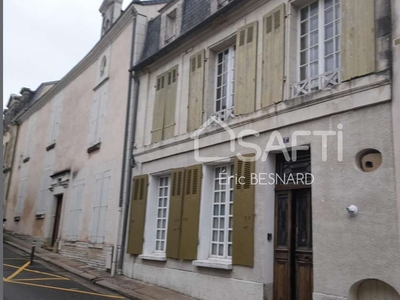 Vente maison 10 pièces 178 m² Loudun (86200)