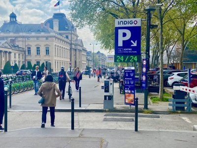 Places de parking - Ecole Militaire Paris VII