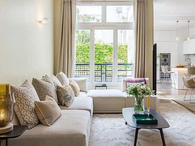 6 room luxury Flat for sale in Châtillon, Île-de-France