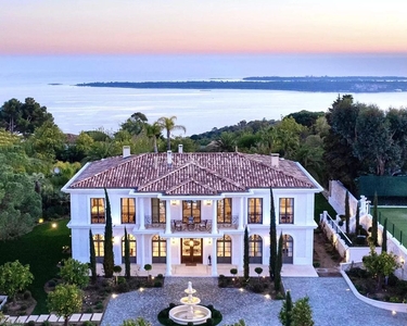 Villa de luxe de 10 pièces en vente Cannes, Provence-Alpes-Côte d'Azur