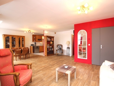 Appartement 4 pièces de 94 m² à Amiens (80000)