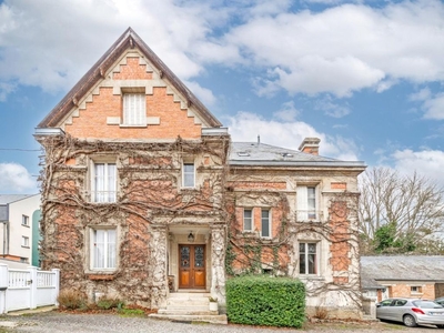 Luxury Villa for sale in Vic-sur-Aisne, Hauts-de-France