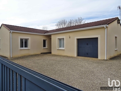 Maison 5 pièces de 103 m² à Fressines (79370)