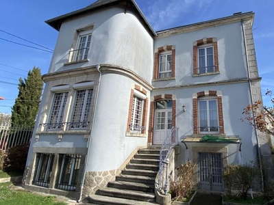 Vente maison 6 pièces 192 m² Guéret (23000)