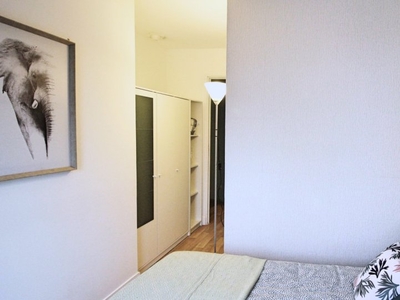 Chambre agréable et chaleureuse - 10m² - LV12